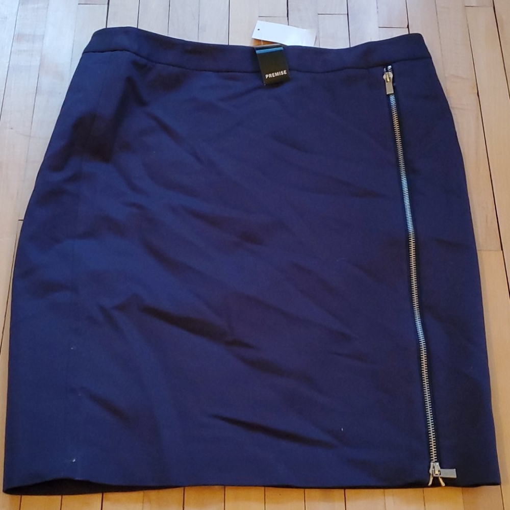 Navy pencil skirt with silver zipper detail